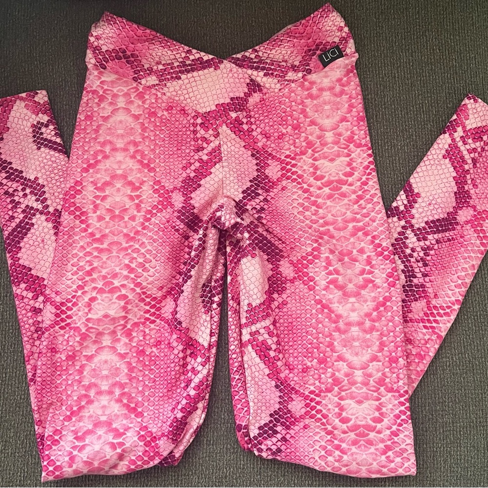 Lici Fit Leggings 🩷🩷🩷
